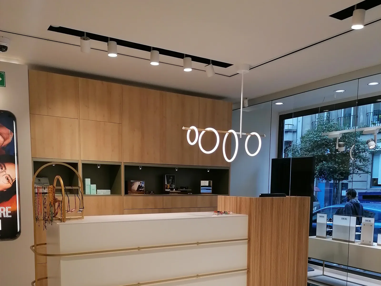 Сантьяго-де-Компостела: Оптика