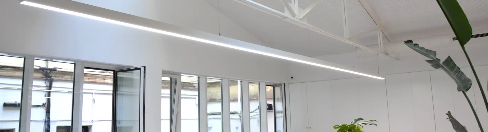 Slider 3 - Lineare Systeme für Aufhängung und Befestigung - Celux Iluminación